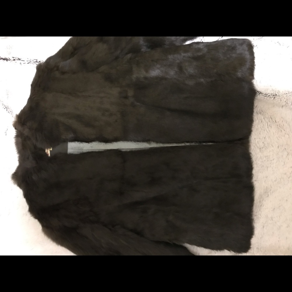 Stunning Fur Jacket - Picture 8 of 16